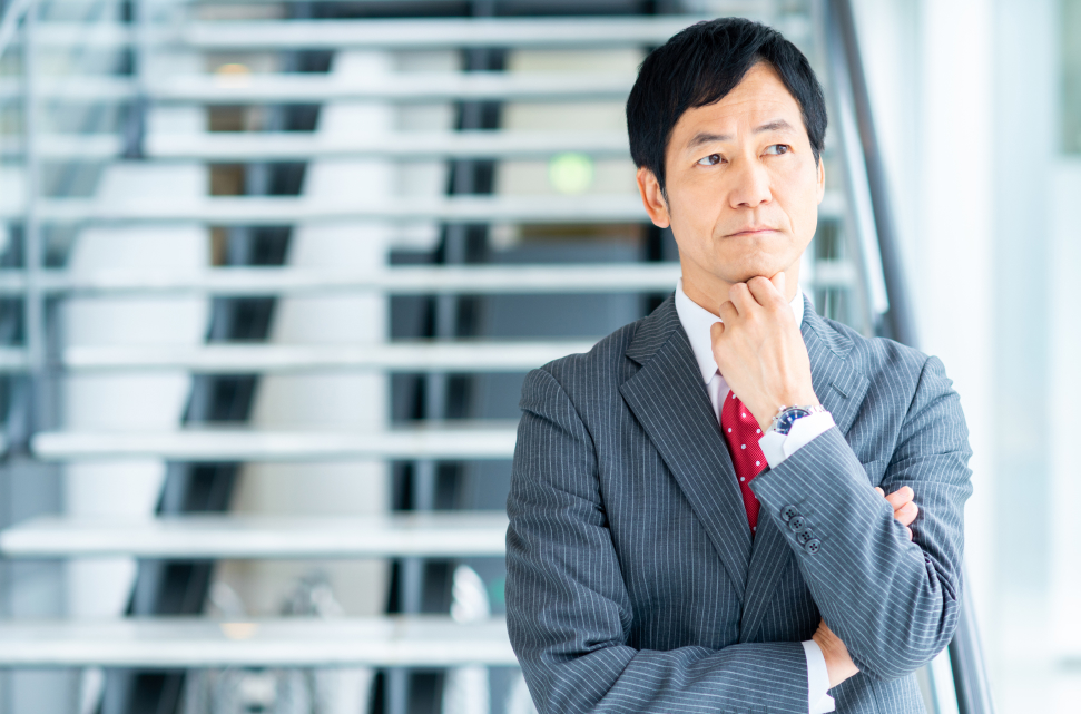 IPO準備について悩むビジネスパーソン